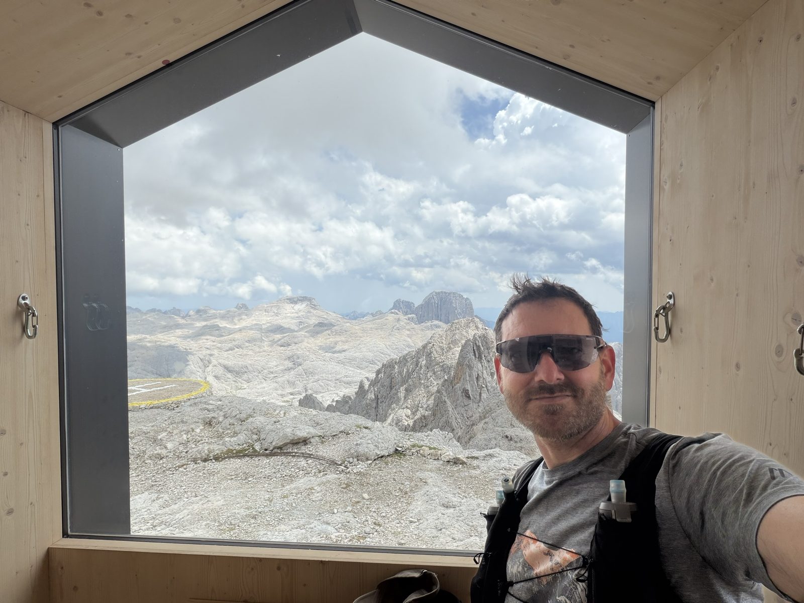Durchs fünfeckige Fenster