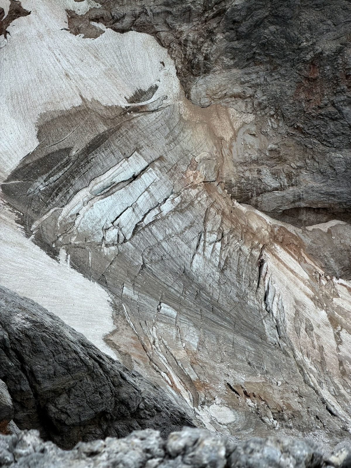 Spalten an der Abrisskante