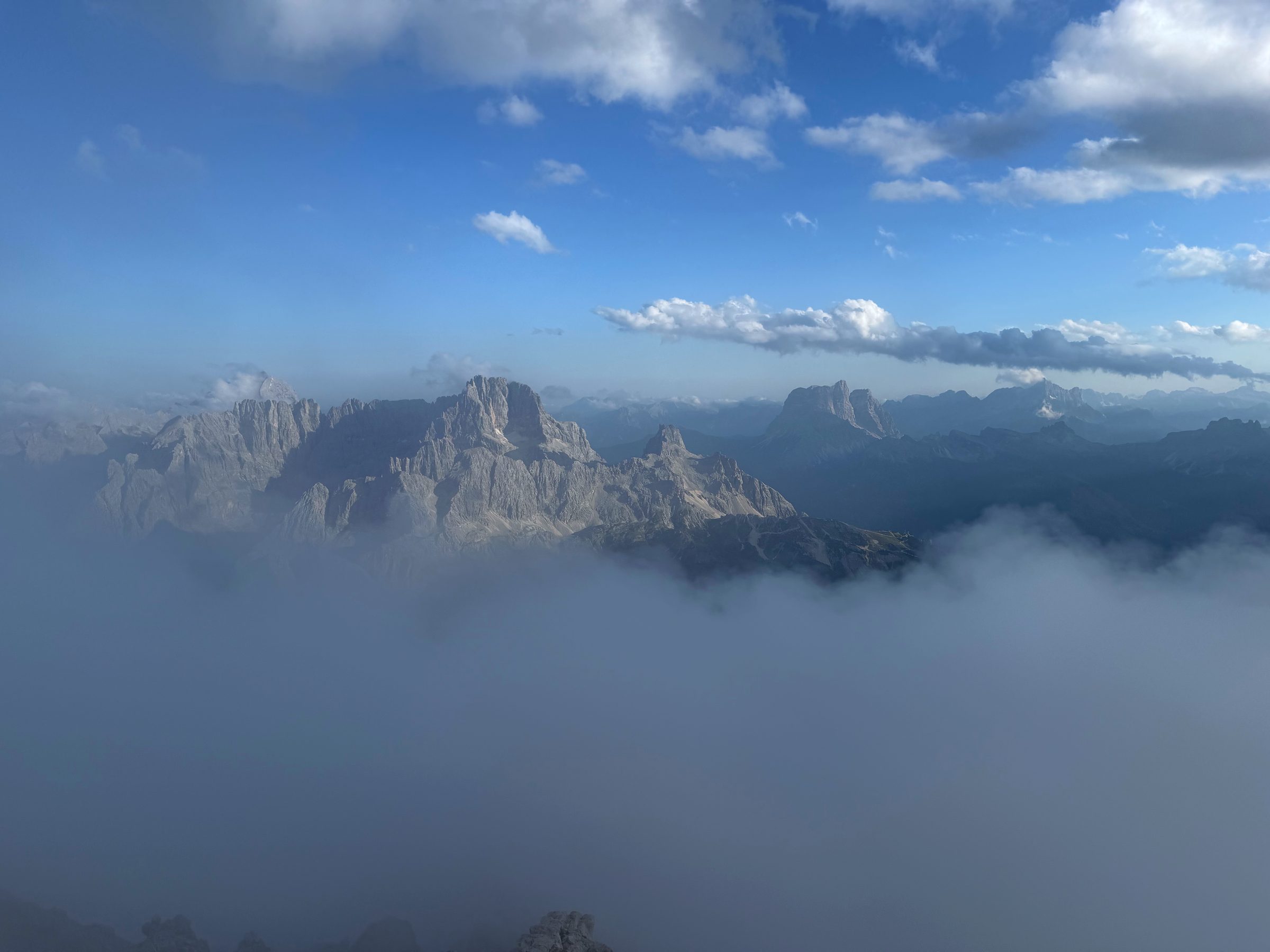 Die Decke steigt
