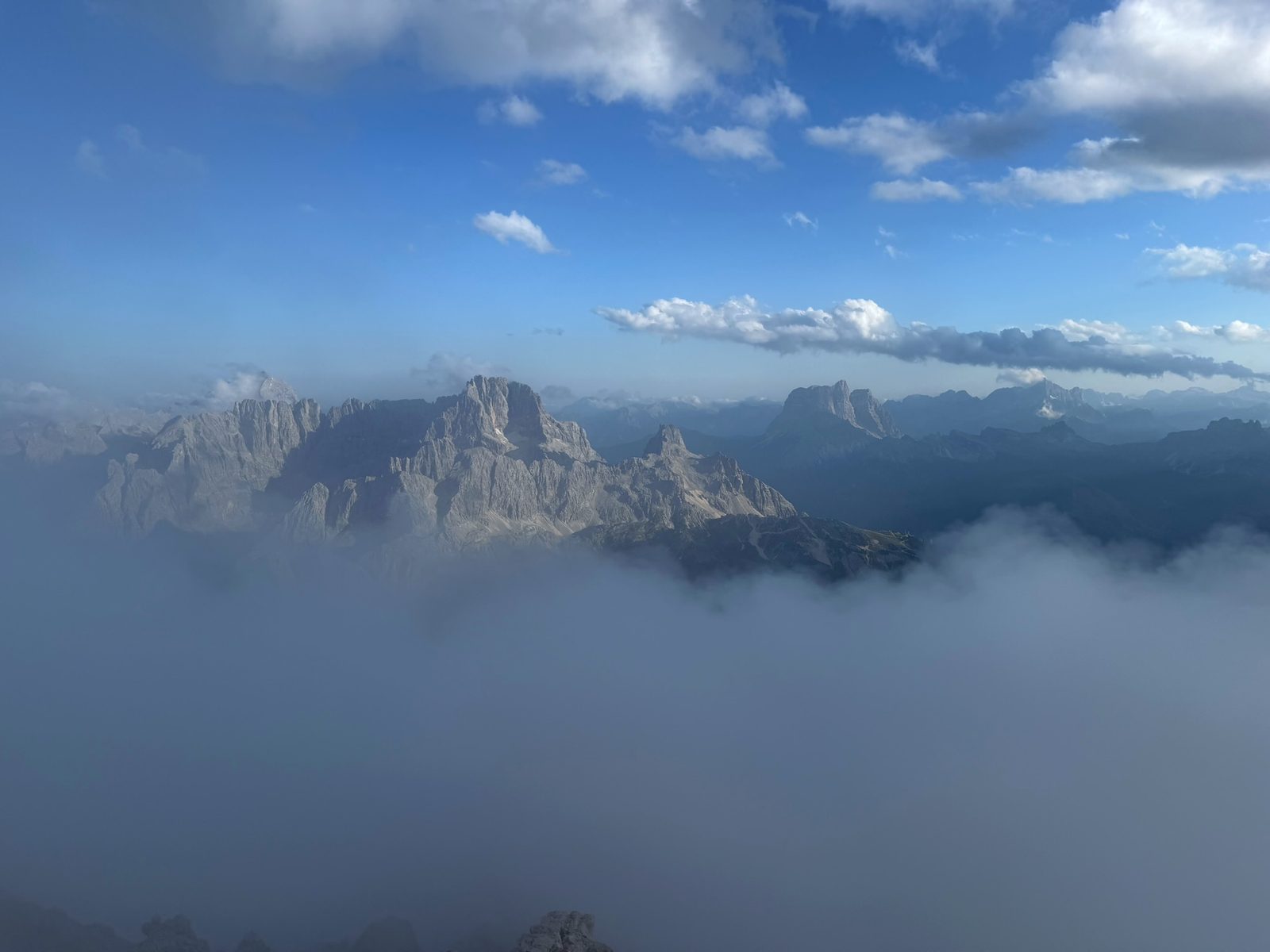 Die Decke steigt
